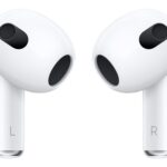 Apple Airpods With Lightning Charging Case - 3. Generation - Ægte Trådløse Øretelefoner Med Mik. - Ørespids - Bluetooth - Hvid